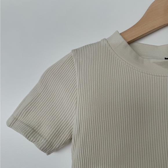 Zara crop top - Picture 2 of 2